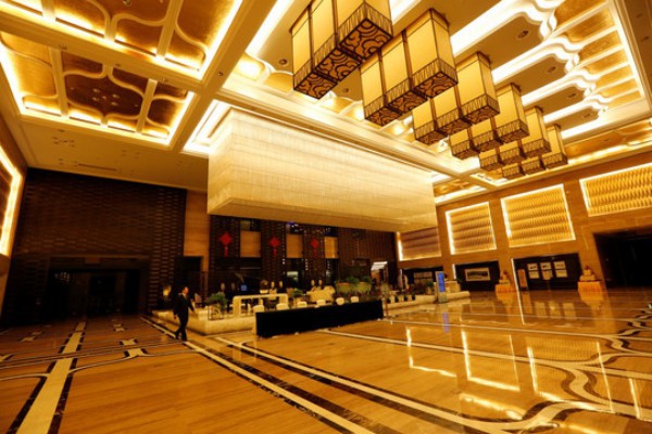 武汉老人按摩睾丸引发热议，真相揭秘！(老年人按摩睾丸有什么好处最好视屏操作看得懂)