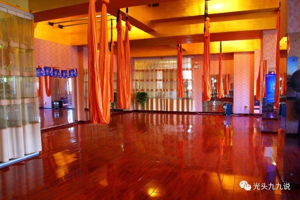 武汉瘦腿按摩，快速塑形美腿秘法(武汉比较出名的瘦腿医院)